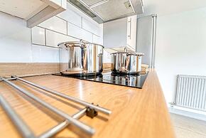 Host Stay Bridgepoint House