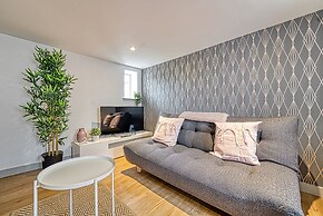 Host Stay Bridgepoint House