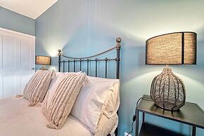 Host Stay Barton Road House