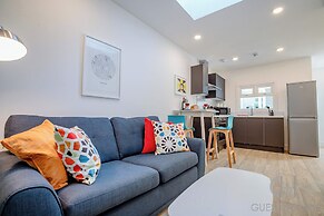 Host Stay Croydon Road Abode