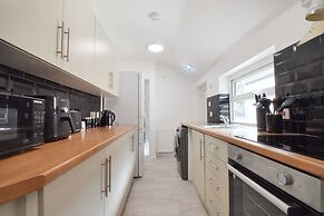 Host Stay Church Drive