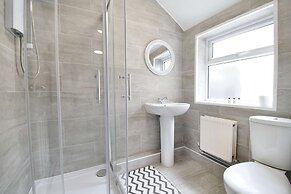 Host Stay Church Drive