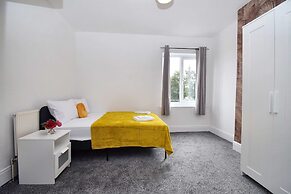 Host Stay Church Drive