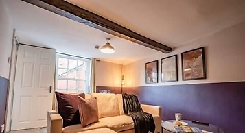 Host Stay Chandan Court Apartment