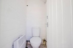 Host Stay Somerset Road House