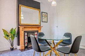 Host Stay Somerset Road House