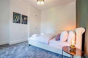 Host Stay Somerset Road House