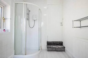 Host Stay Somerset Road House