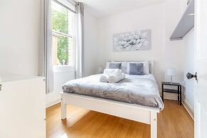 Host Stay Club Chambers