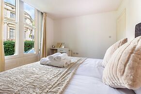 Host Stay Club Chambers