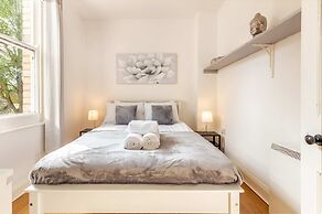 Host Stay Club Chambers