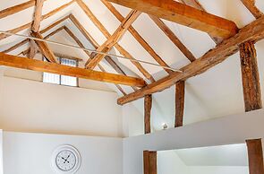 Host Stay The Old Thatch