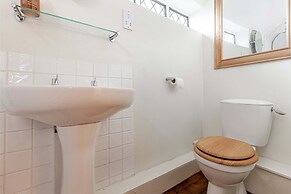 Host Stay The Old Thatch