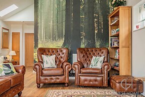 Host Stay Little Highlands