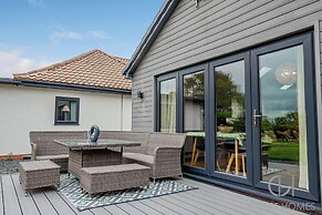 Host Stay Little Highlands