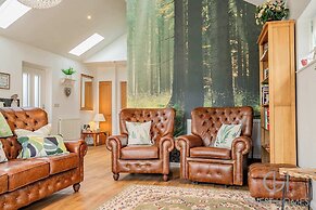 Host Stay Little Highlands