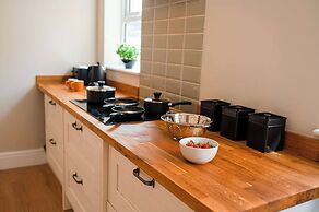 Host Stay Sherrington Road Abode