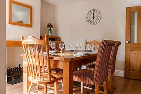 Host Stay Sherrington Road Abode