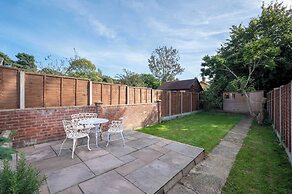 Host Stay Sherrington Road Abode