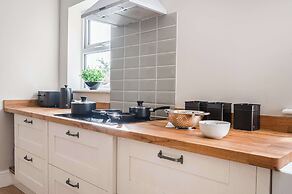 Host Stay Sherrington Road Abode