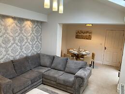 Host Stay Hunters Wood Court