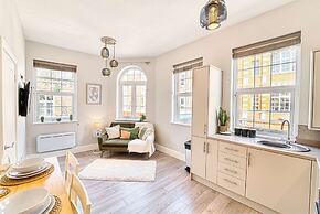 Host Stay Taylor Bennett Apartment