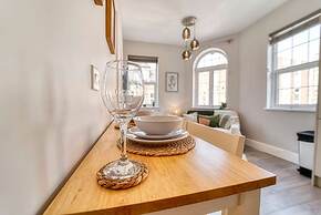 Host Stay Taylor Bennett Apartment