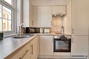 Host Stay Taylor Bennett Apartment