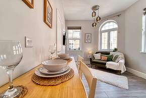 Host Stay Taylor Bennett Apartment