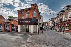 Host Stay Taylor Bennett Apartment