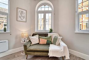 Host Stay Taylor Bennett Apartment