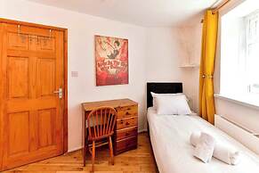 Host Stay Oxford Street House