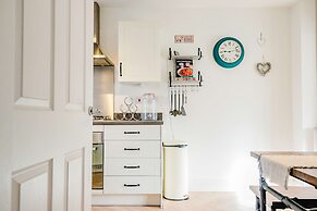 Host Stay Mercia House