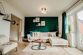 Host Stay Mercia House