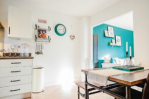 Host Stay Mercia House