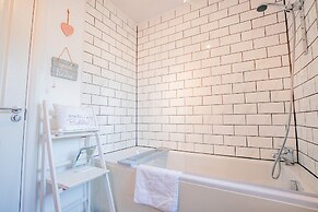 Host Stay Mercia House