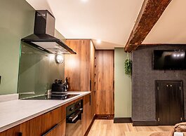 Host Stay Shaw Street Mews Basement