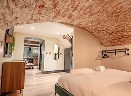 Host Stay Shaw Street Mews Basement