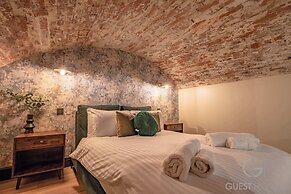 Host Stay Shaw Street Mews Basement