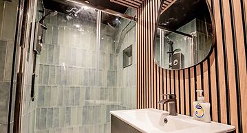 Host Stay Shaw Street Mews Basement