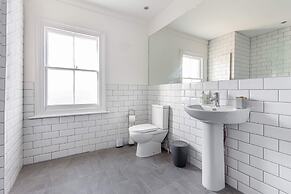 Host Stay Droitwich Road Dwelling