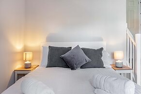 Host Stay Droitwich Road Dwelling