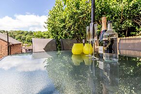 Host Stay Farningham Residence