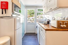 Host Stay Farningham Residence