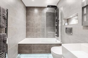 Host Stay Maple Court