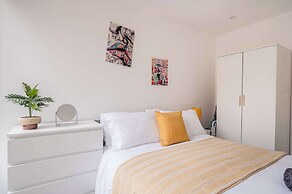 Host Stay Maple Court
