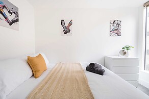 Host Stay Maple Court