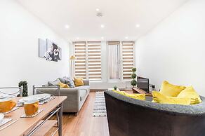 Host Stay Maple Court