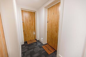 Host Stay Maple Court