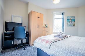 Host Stay Park Cliffe House